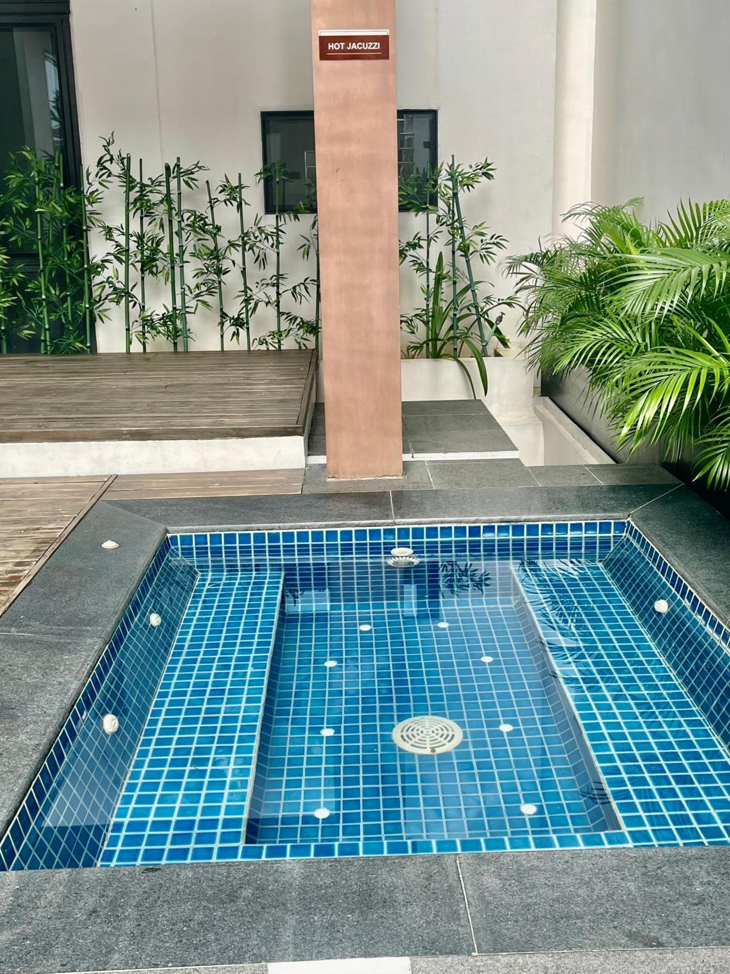 Greenbelt Hamilton Tower 1 Legazpi 马卡蒂 外观 照片