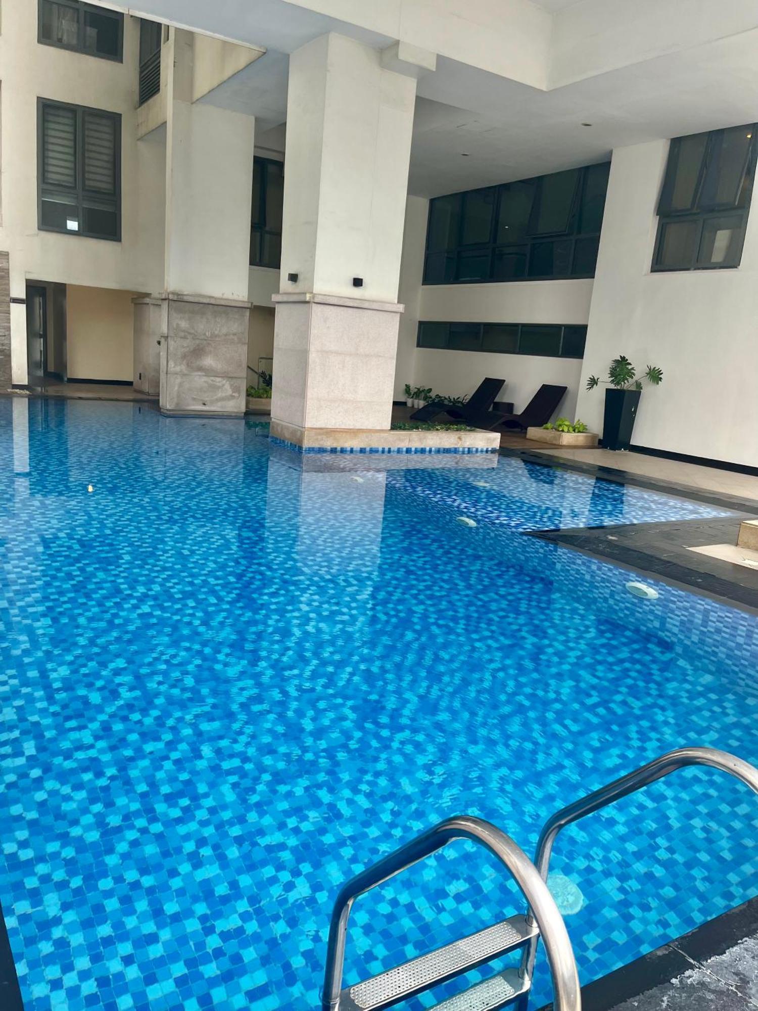 Greenbelt Hamilton Tower 1 Legazpi 马卡蒂 外观 照片